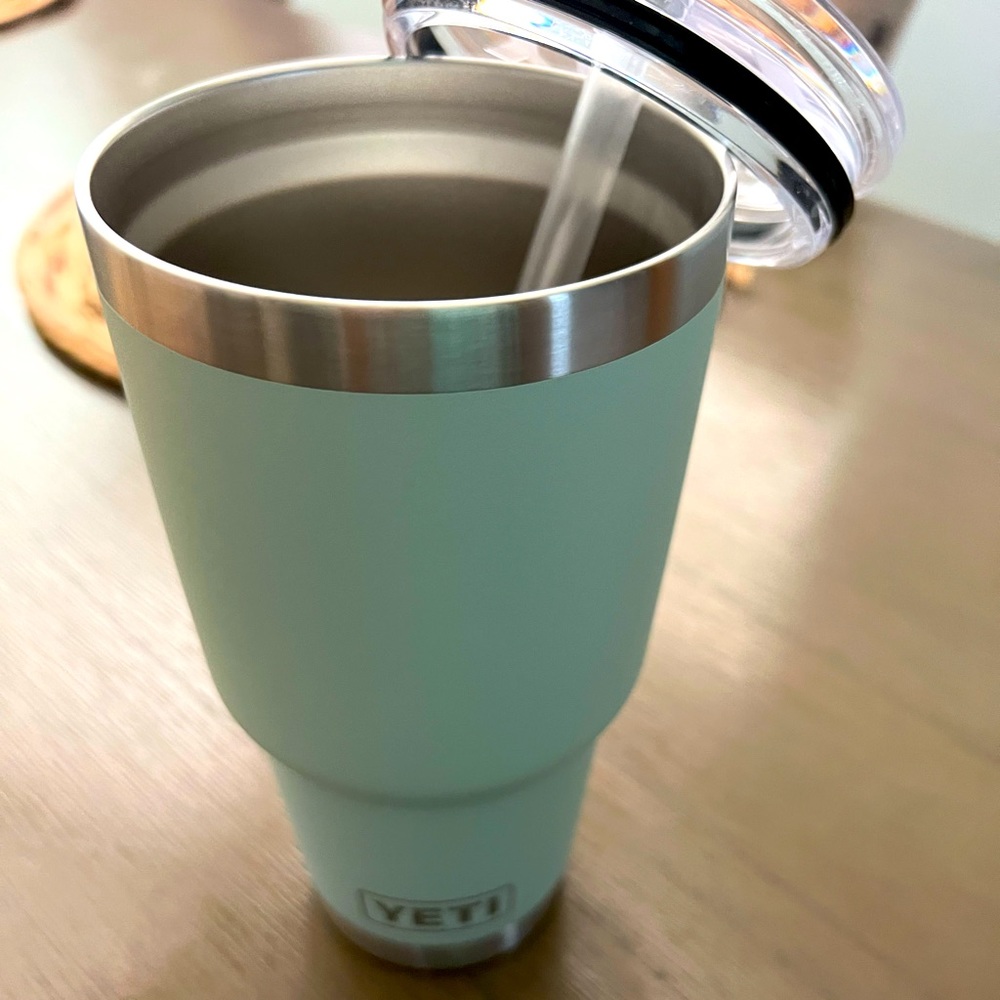 Yeti 30oz Rumbler